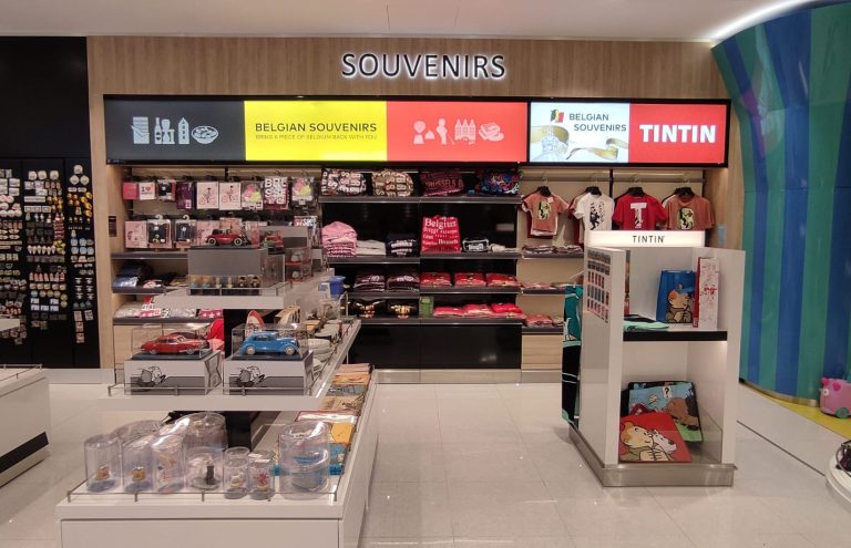 Tienda de souvenirs belgas y productos de Tintín.