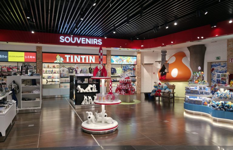 Tienda de souvenirs de Tintín en aeropuerto.